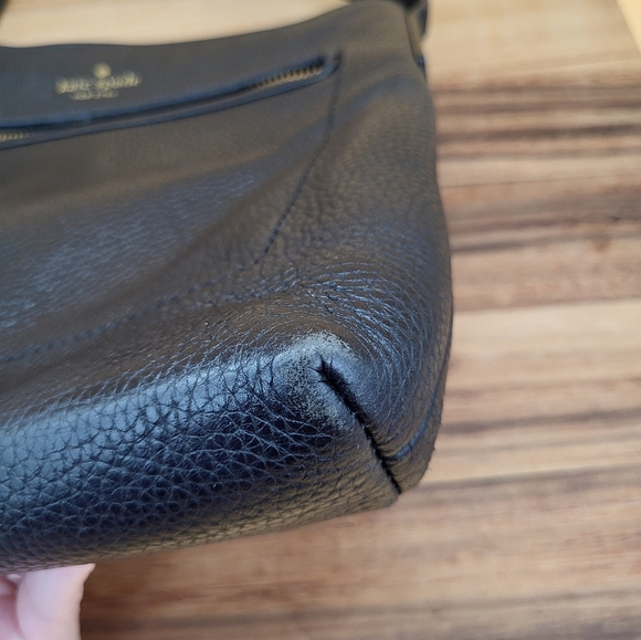 Kate Spade Black Leather Crossbody Bag with Tassel, Gold Trim & Adjustable Strap - Picture 5 of 7